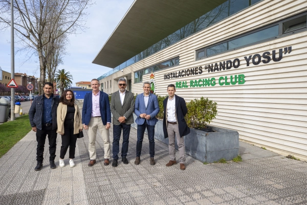 Imagen del artículo Zuloaga anuncia la inversión de 540.000 euros para la construcción de graderíos en dos campos de fútbol del 'Nando Yosu' en Santander