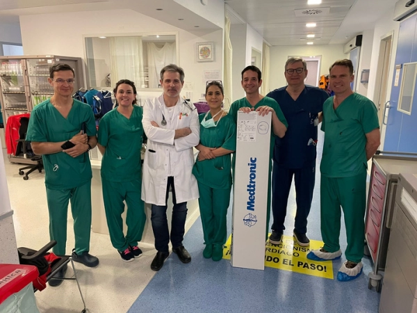 Imagen del artículo El hospital de Santa Lucía implanta con éxito el primer marcapasos sin cables con sincronía auriculoventricular en la Región