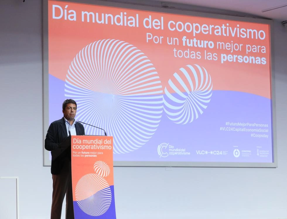 Imagen del artículo Carlos Mazón subraya el papel protagonista del cooperativismo en la transformación de la economía valenciana