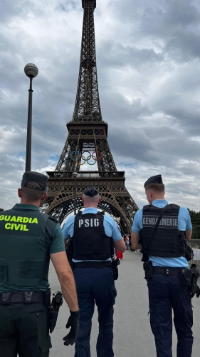 Imagen del artículo Desplegados en Francia los agentes de la Guardia Civil que van a colaborar con las autoridades francesas en la seguridad de los Juegos Olímpicos