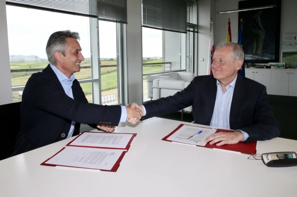 Imagen del artículo Industria y Cámara Cantabria firman un convenio para apoyar al sector comercial, por valor de 125.000 euros