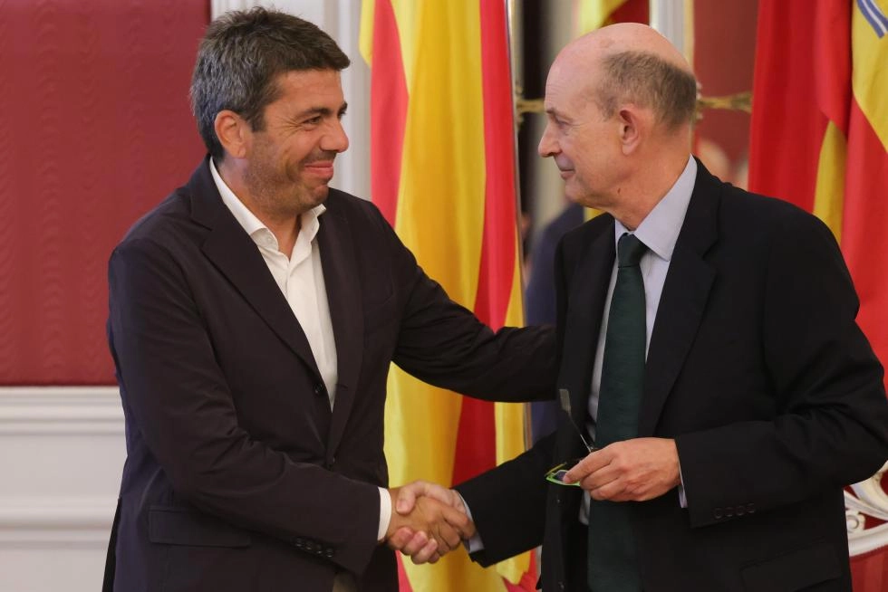 Imagen del artículo Carlos Mazón asiste a la toma de posesión de Eduardo Beut como director de la Agència Valenciana Antifrau