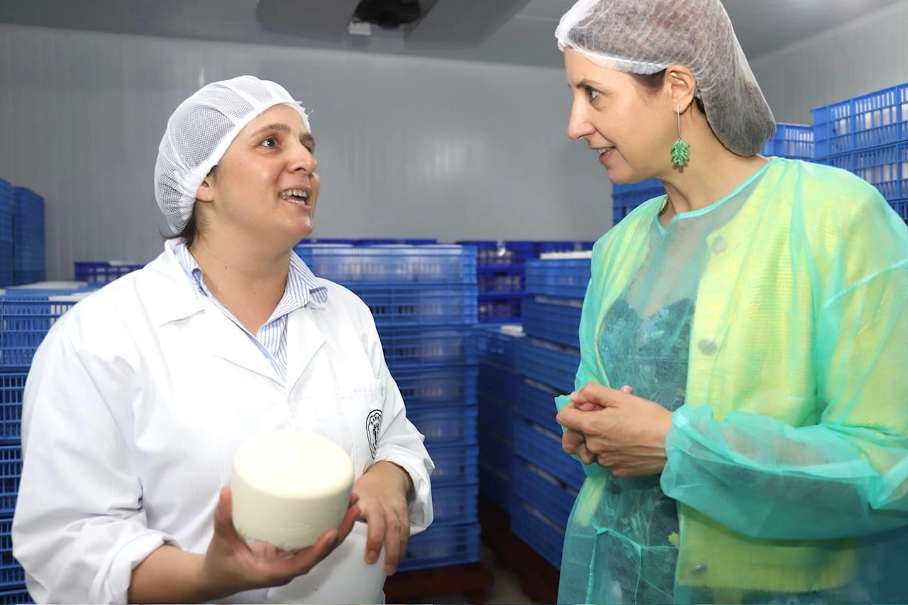 Image 0 of article Medio Rural reforza a súa colaboración cos técnicos de muxido a prol da mellora da calidade do leite galego