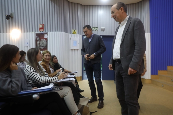 Image 0 of article A Xunta comproba no colexio de Zas o funcionamento dos recursos dixitais do proxecto Creagal