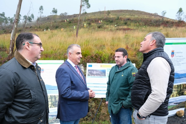 Image 1 of article Comienzan las labores de recuperación ambiental del Monte de la Sierra, entre Ramales y Ruesga, con una inversión de casi 360.000 euros