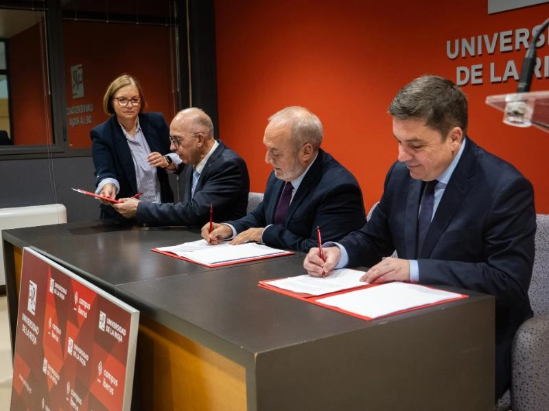 Imagen del artículo Gobierno regional, Ministerio y UR firman un convenio que permitirá la creación de 9 plazas de profesorado ayudante doctor para implantar la LOSU