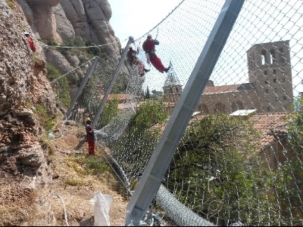 Imagen del artículo La Generalitat millorarà l'estabilització de talussos i analitzarà mesures per a reduir el risc d'esllavissades en les vies d'accés al Monestir de Montserrat