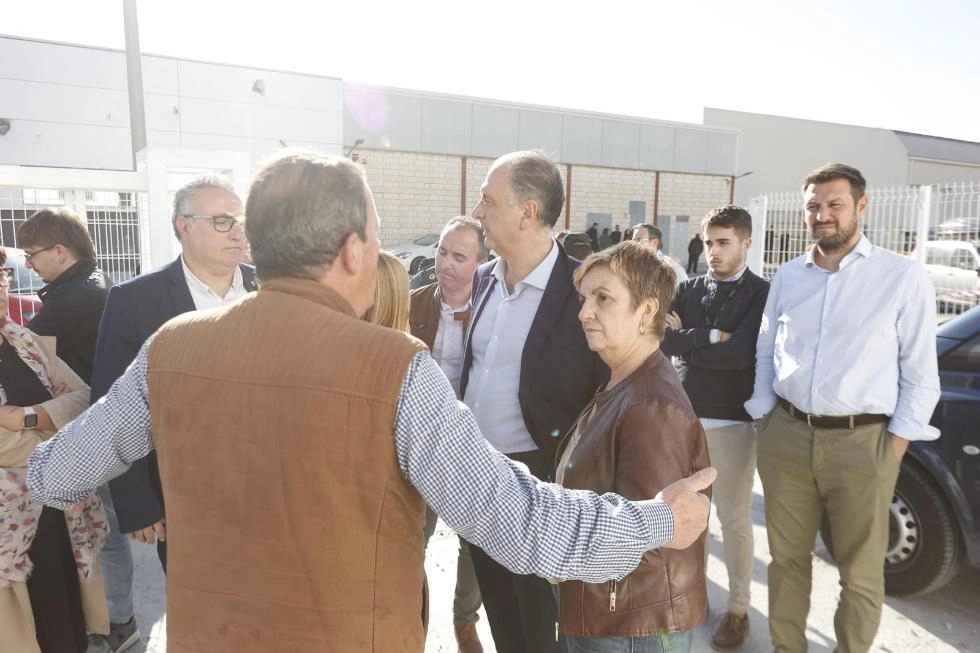 Imagen del artículo El Consell traslada sus condolencias a familiares de los tres fallecidos en la explosión en una fábrica de Ibi