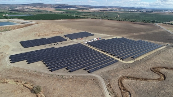 Image 1 of article Begoña García visita las obras finalizadas de mejora de la eficiencia energética en 11.715 hectáreas de regadío de la margen derecha del río Guadalquivir