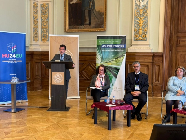 Imagen del artículo El consejero Irujo inaugura en Budapest el evento europeo de la Estrategia de Especialización Inteligente (S3) organizado por la Presidencia del Consejo de la UE 

Navarra ha sido elegida por ser un territorio puntero en esta materia   	 		 		02/12/2024 		    		 			 			 				 						 							camera_alt