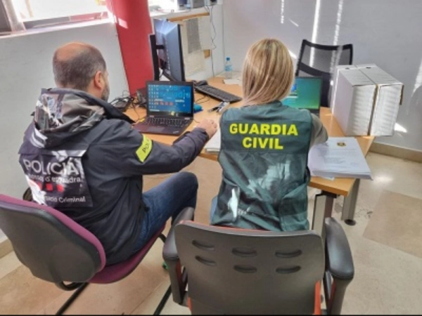 Imagen del artículo Els Mossos d'Esquadra i la Guàrdia Civil detenen vuit homes i desmantellen un grup criminal especialitzat en el robatori de coure