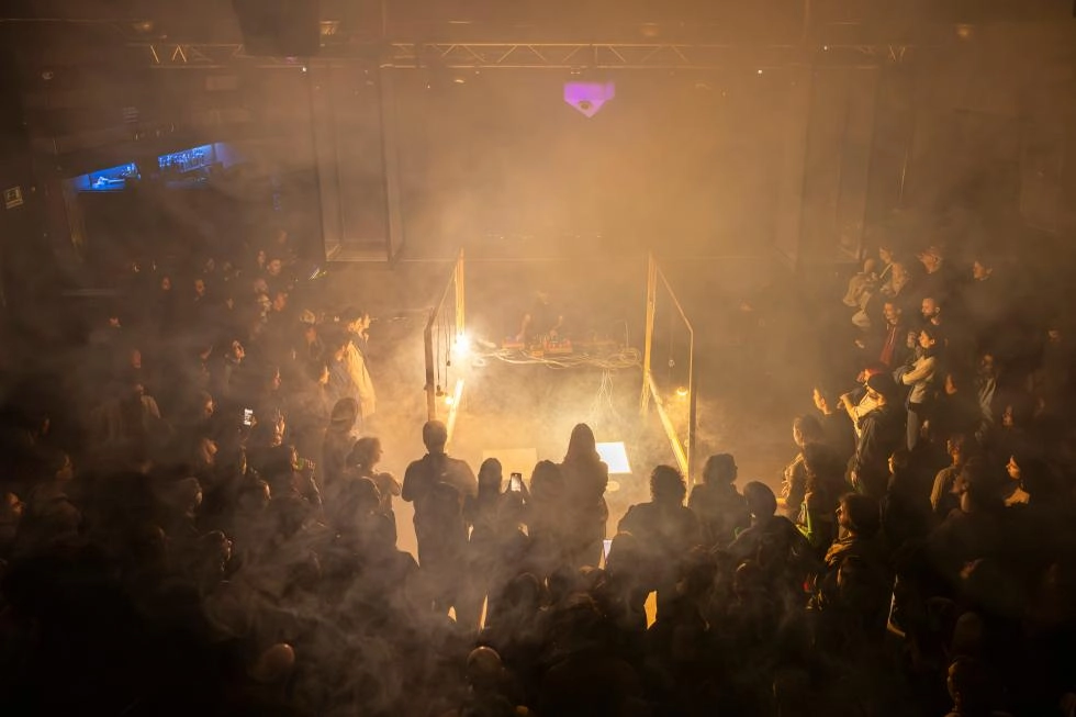 Image 1 of article La electrónica de la Dj Polifeme despide este sábado el proyecto 'Pólvora, cuerpo, sonido' del IVAM