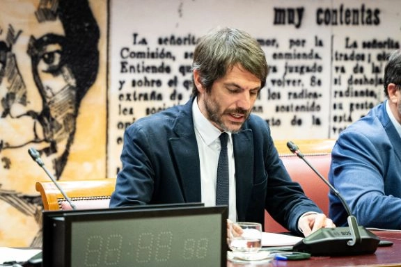 Imagen del artículo Ernest Urtasun anuncia en el Senado el Plan de Acción Cultural Exterior 2025-2028