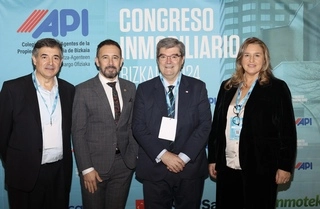 Imagen del artículo Denis Itxaso: Euskadi tiene suelo para 75.000 viviendas protegidas y la presión de la demanda obliga a dinamizar la oferta