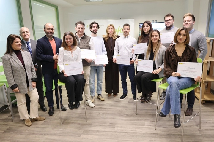 Imagen del artículo La Comunidad retiene el talento joven con las Becas de Internacionalización del Info y fomenta su inserción laboral con ayudas del SEF