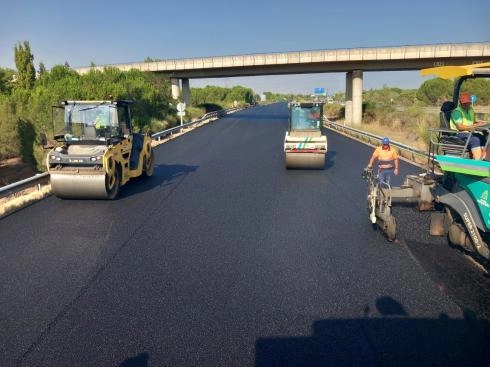 Image 2 of article Transportes finaliza la rehabilitación del firme de 15 km de la A-62 en la provincia de Valladolid, tras invertir 5,5 millones de euros