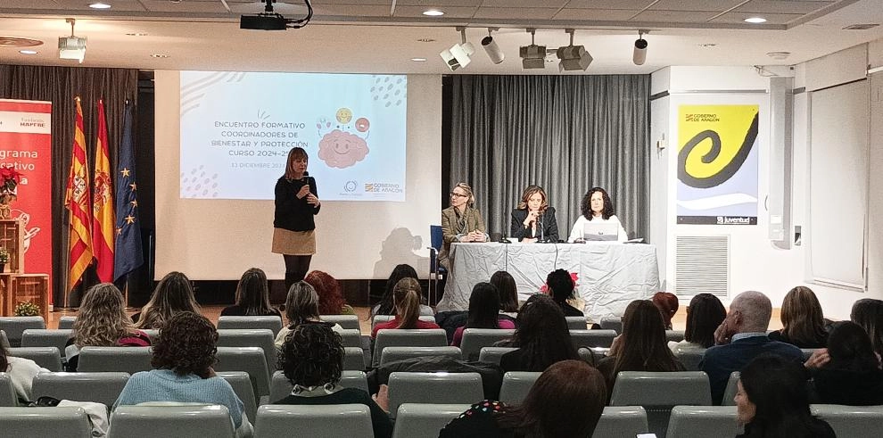 Imagen del artículo Más de 300 docentes en el primer encuentro formativo con los coordinadores de bienestar de los centros educativos