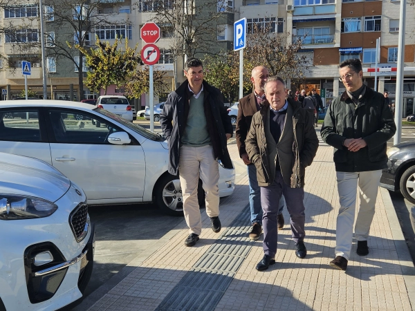Image 4 of article Manuel Martín avanza que el Plan Extremeño de Movilidad Sostenible prevé 2.500 plazas de aparcamientos disuasorios