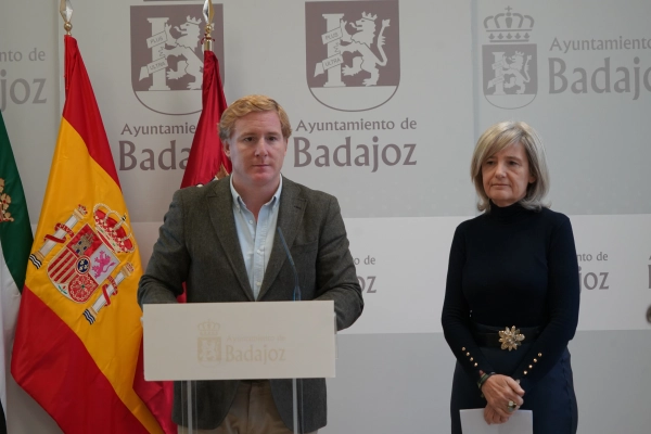 Imagen del artículo La Junta reafirma su compromiso con Badajoz para que la piscina de la margen derecha sea una realidad en 2027