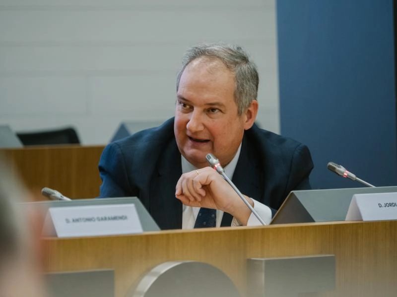 Imagen del artículo Hereu se dirige por carta al CEO de BSH para analizar medidas que eviten el cese de la actividad industrial en la planta de Esquíroz, Navarra