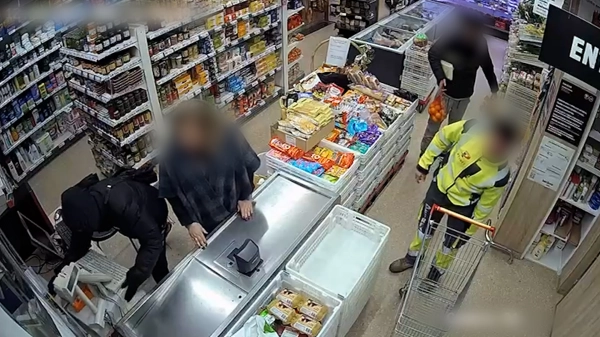 Image 1 of article Detenidas dos personas por atracar una tienda de alimentación a punta de pistola en Huesca