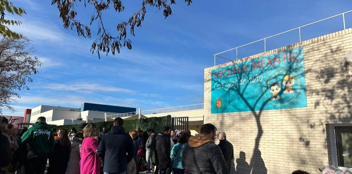 Image 1 of article La consejera de Educación visita la nueva escuela infantil 'Con ojos de niño' de Cadrete