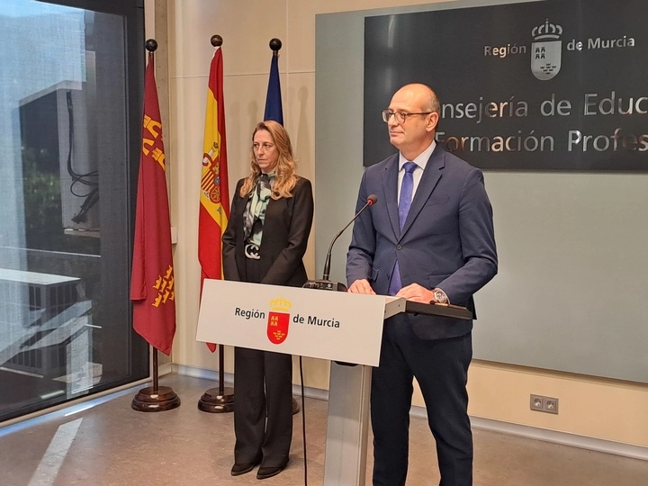 Imagen del artículo 300 centros educativos participarán en el plan pionero 'SupéraTE' para reforzar lengua y matemáticas en el alumnado