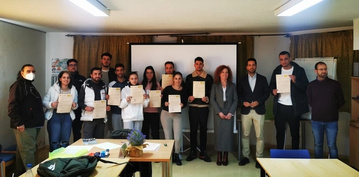 Imagen del artículo Los participantes en un programa para jóvenes del SEF mejoran el acceso al yacimiento de pinturas rupestres de Ricote
