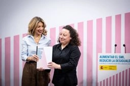 Imagen del artículo Yolanda Díaz recibe el III informe de la Comisión Asesora para el SMI y lo define como una herramienta de justicia social que transforma vidas