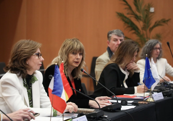 Imagen del artículo La segunda convocatoria del Programa POCTEFA aprueba una dotación de 76,6 millones de euros para nuevos proyectos 

La vicepresidenta Ana Ollo ha dado inicio en Pamplona a la reunión del Comité de Seguimiento, instancia decisoria del Programa Interreg POCTEFA (España- Francia-Andorra)   	 		 		16/01/2025 		    		 			 			 				 						 							camera_alt
