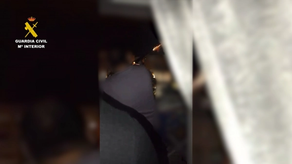 Image 0 of article Detenido por disparar con una escopeta desde el balcón de su vivienda en Alicante