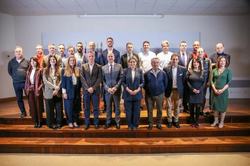 Imagen del artículo Milagros Tolón se reúne con los empresarios que han recibido Incentivos Regionales del Gobierno de España, una herramienta esencial para impulsar la economía