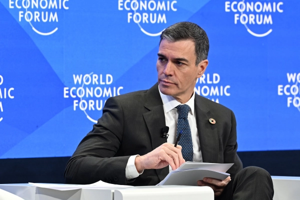 Imagen del artículo Pedro Sánchez expone en Davos tres medidas para regular las redes sociales en el marco de la Unión Europea