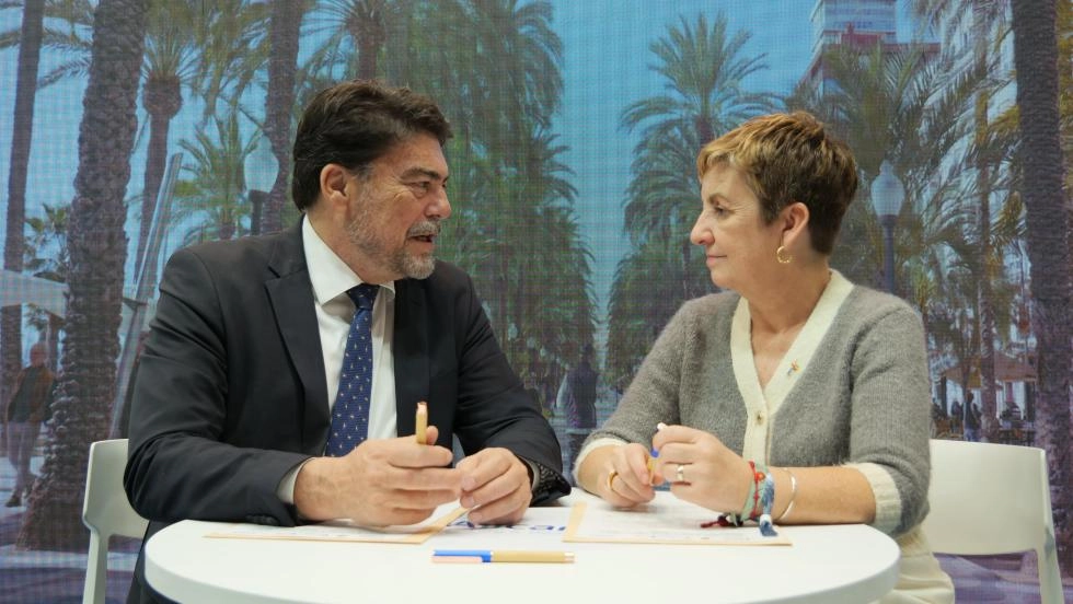 Imagen del artículo La Generalitat y el Ayuntamiento de Alicante unen fuerzas para potenciar el turismo de pantalla y el municipio como destino de rodajes