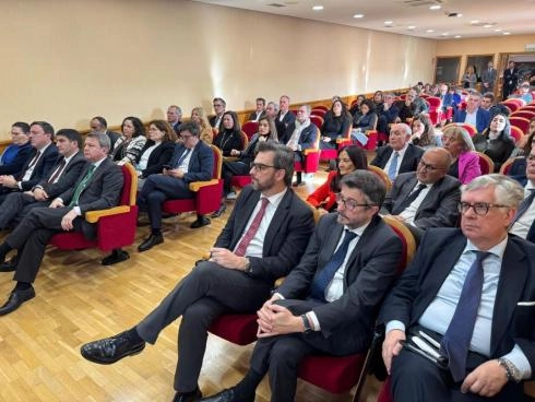 Image 2 of article Transportes constituye el grupo de trabajo para agilizar las inversiones del Corredor Atlántico en Galicia