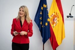 Imagen del artículo Díaz propone auditorías algorítmicas obligatorias y formación digital para afianzar los derechos laborales ante el desafío de la inteligencia artificial