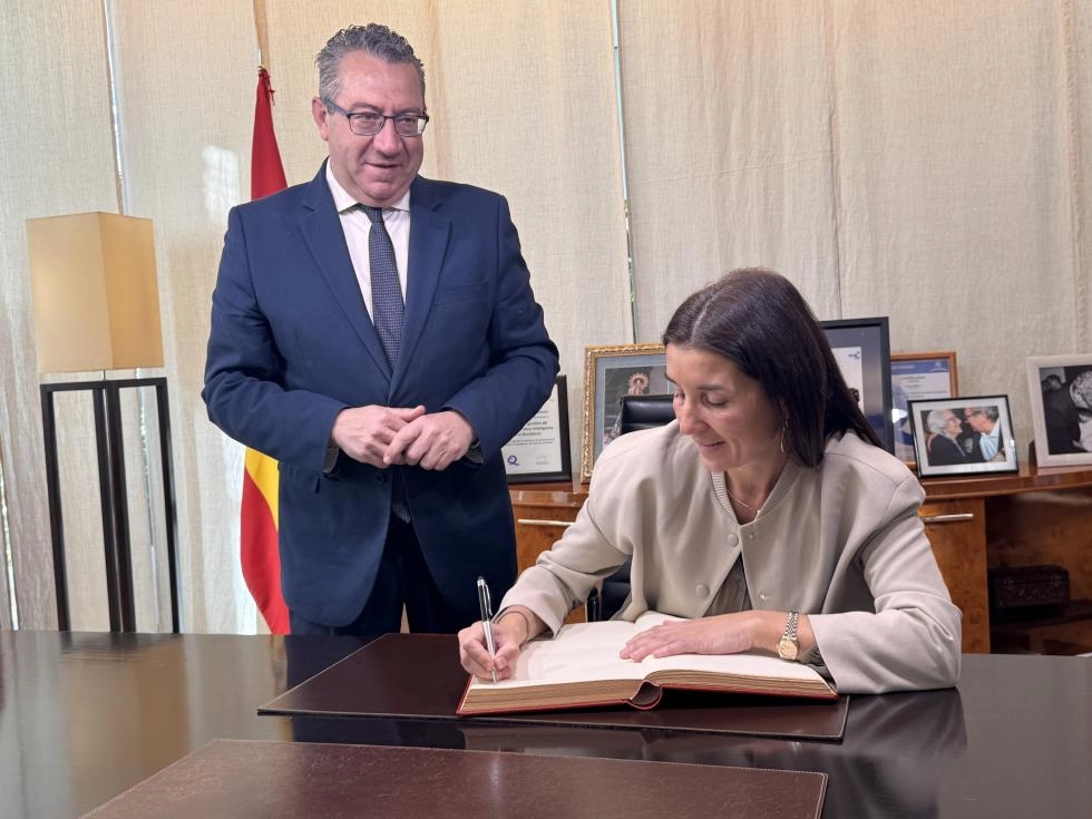 Imagen del artículo Ruth Merino anuncia la cesión al Ayuntamiento de Benidorm de los locales que albergaban los antiguos juzgados de la avenida Beniardà