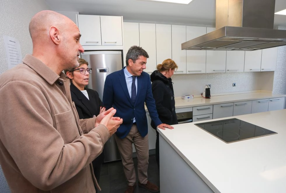 Image 1 of article Mazón: Saldamos una deuda histórica con Crevillent para que las personas con enfermedad mental crónica reciban la atención que merecen
