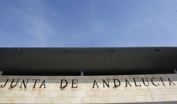 Imagen del artículo Andalucía lanza una nueva emisión de deuda pública por 600 millones de euros a 10 años