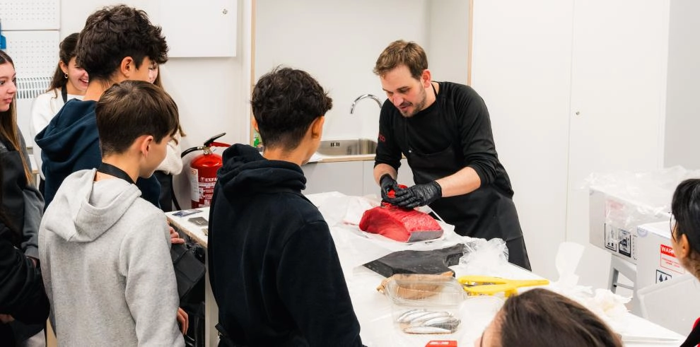 Imagen del artículo Gobierno de Aragón y AJE cierran el programa IrromPIBles mostrando en las aulas como emprender e innovar en sectores clave
