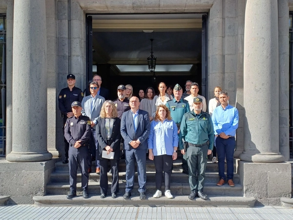 Imagen del artículo Minuto de silencio tras la confirmación como violencia de género del asesinato de una mujer en Málaga