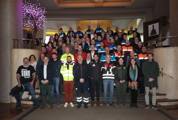 Imagen del artículo Navarra reconoce en el Día del 112 a las empresas, organizaciones y personas voluntarias que colaboraron con el Ejecutivo en la ayuda a las localidades afectadas por la DANA en Valencia 

El Departamento de Interior destaca la gestión y coordinación de los recursos ante una emergencia en un acto en el que también se han presentado los datos de actividad del 112 en 2024, que recibió una media de 1.785 llamadas al día   	 		 		11/02/2025 		    		 			 			 				 						 							camera_alt