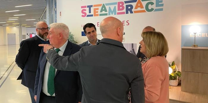 Image 3 of article Tomasa Hernández: La integración de la tecnología en el sistema educativo es una prioridad estratégica para este Gobierno