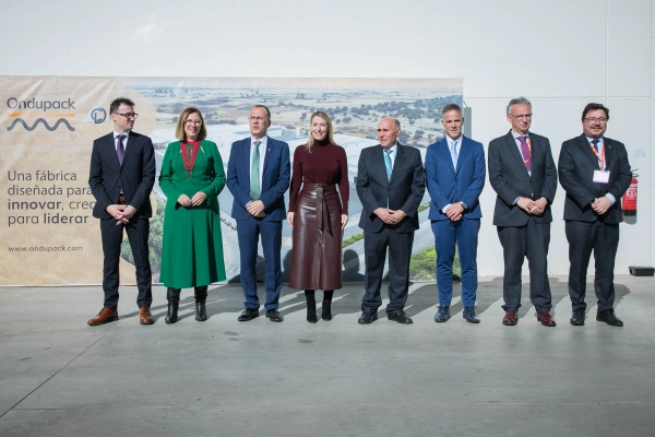 Image 3 of article Guardiola celebra la inauguración de la nueva planta de Ondupack en Navalmoral: Esto demuestra que Extremadura crece y avanza