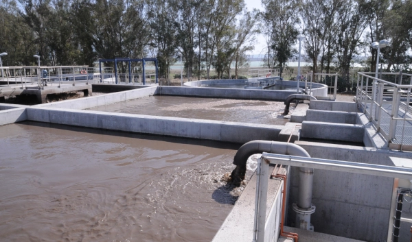 Imagen del artículo Autorizada la inversión para mejorar la calidad del agua de la desaladora de Marbella