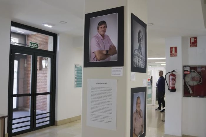 Image 1 of article El Hospital Obispo Polanco de Teruel inaugura la exposición fotográfica '25 años de vidas'