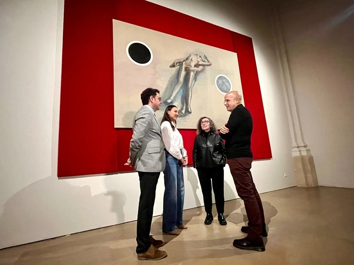 Imagen del artículo Cultura muestra en la Sala Verónicas 'Círculo vital', la particular visión del mundo de la artista Victoria Civera