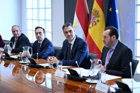 Imagen del artículo Óscar Puente firma un Memorando con Egipto para reforzar la colaboración en el desarrollo de las infraestructuras y el transporte