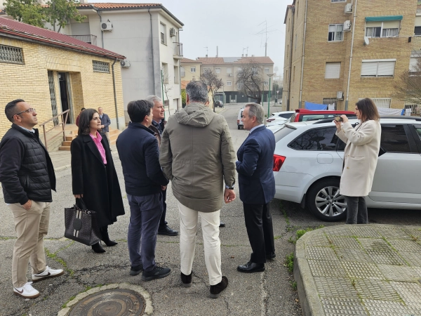 Image 4 of article Manuel Martín anuncia una ITV móvil desde marzo en Navalmoral de la Mata y destaca la inversión en transportes y vivienda en la localidad