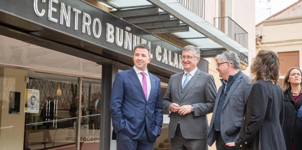 Imagen del artículo Blasco asiste a la apertura de los actos que conmemoran el nacimiento de Buñuel en Calanda